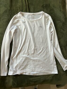 Under Armour White HeatGear Short Sleeve Athletic Shirt